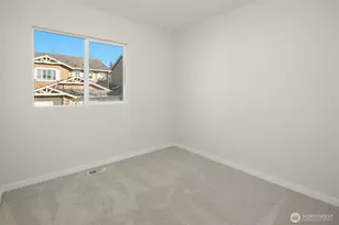 24039 SE 12th Pl, Sammamish, WA 98075 - Photo 17