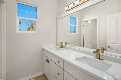 24039 SE 12th Place, Sammamish, WA 98075 - Photo 19