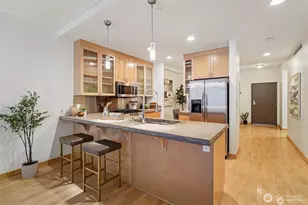 2716 Elliot Ave, Seattle, WA 98121 - Photo 7