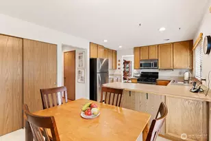 782 NW Apple Blossom Loop, Bremerton, WA 98311 - Photo 9