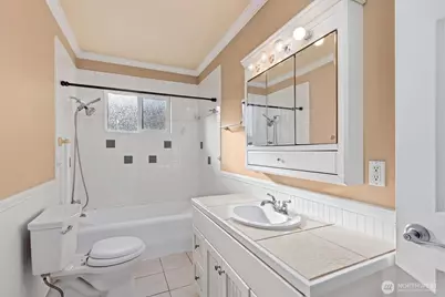 8515 Golden Given Road E, Tacoma, WA 98445 - Photo 19