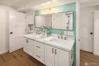 349 N 72nd Street, Seattle, WA 98103 - Photo 17