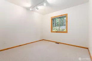 7132 St Helens Pl, Glacier, WA 98244 - Photo 29