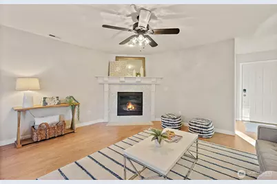 1682 Brown Avenue, DuPont, WA 98327 - Photo 5