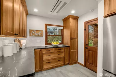 2351 47th Avenue SW, Seattle, WA 98116 - Photo 17