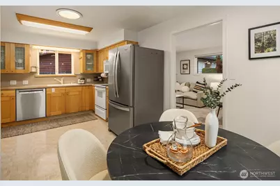 8818 22nd Avenue SW, Seattle, WA 98106 - Photo 17