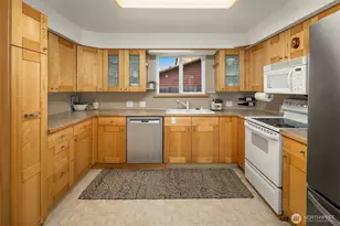 8818 22nd Ave SW, Seattle, WA 98106 - Photo 15