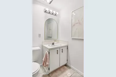 912 3rd Avenue W #202, Seattle, WA 98119 - Photo 21