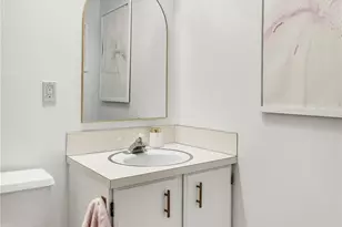 912 3rd Ave W, Seattle, WA 98119 - Photo 21