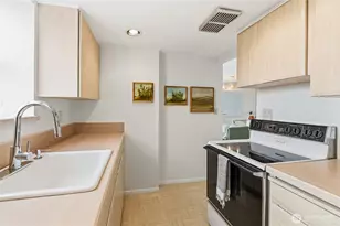 912 3rd Ave W, Seattle, WA 98119 - Photo 15