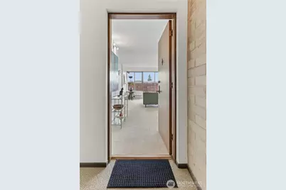 912 3rd Avenue W #202, Seattle, WA 98119 - Photo 3