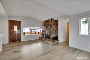 5314 69th Ave Ct E, Puyallup, WA 98371 - Photo 3