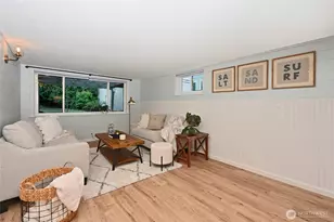 10332 Ashworth Ave N, Seattle, WA 98133 - Photo 19