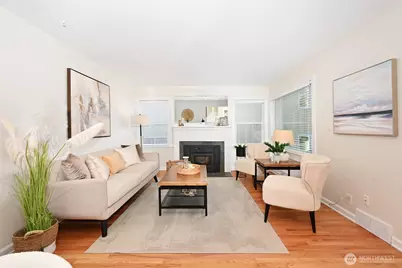 10332 Ashworth Avenue N, Seattle, WA 98133 - Photo 7