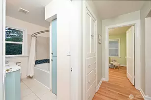 10332 Ashworth Ave N, Seattle, WA 98133 - Photo 15