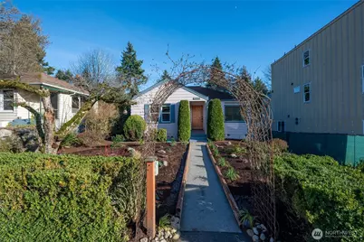 10332 Ashworth Avenue N, Seattle, WA 98133 - Photo 3
