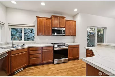 17405 14th Drive SE, Bothell, WA 98012 - Photo 9