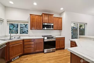 17405 14th Dr SE, Bothell, WA 98012 - Photo 9