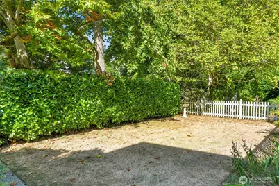 916 20th Avenue E, Seattle, WA 98112 - Photo 23