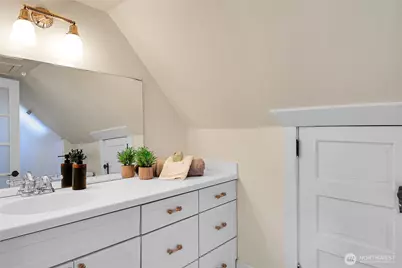 916 20th Avenue E, Seattle, WA 98112 - Photo 21