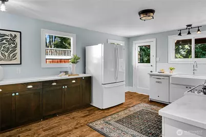 916 20th Avenue E, Seattle, WA 98112 - Photo 9