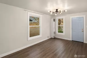 4731 36th Ave S, Seattle, WA 98118 - Photo 3