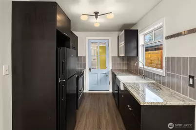 4731 36th Avenue S, Seattle, WA 98118 - Photo 7