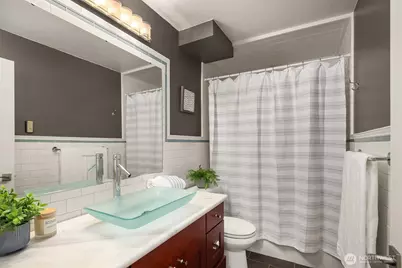7 Highland Drive #301, Seattle, WA 98109 - Photo 17