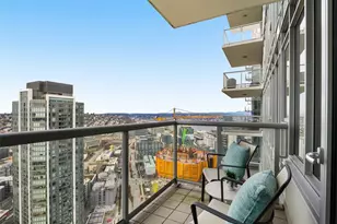 583 Battery St, Seattle, WA 98121 - Photo 17