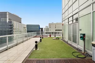 583 Battery St, Seattle, WA 98121 - Photo 23