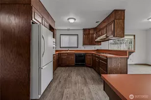 1856 4th St SE, East Wenatchee, WA 98802 - Photo 9