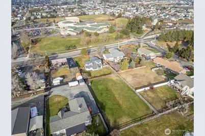 1856 4th Street SE, East Wenatchee, WA 98802 - Photo 31