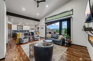 12516 Kapowsin Highlands Dr E, Graham, WA 98338 - Photo 7