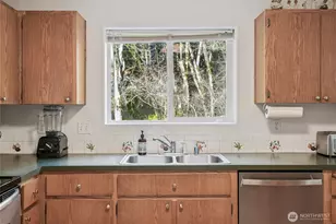 23708 NE Canyon Loop Rd, Battle Ground, WA 98604 - Photo 9