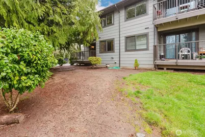 3570 Narrows View Lane #104, Bremerton, WA 98310 - Photo 21