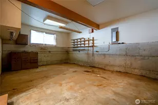 909 Lorenz Rd NW, Home, WA 98349 - Photo 39