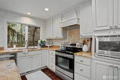 126 6th Court, Kirkland, WA 98033 - Photo 15