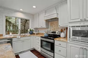 126 6th Ct, Kirkland, WA 98033 - Photo 15