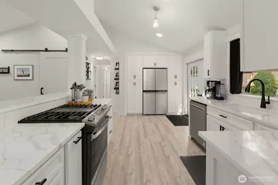 7917 71st Avenue NW, Gig Harbor, WA 98335 - Photo 11