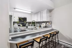 14609 NE 40th St, Bellevue, WA 98007 - Photo 9