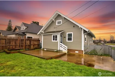 401 Emerson Avenue, Hoquiam, WA 98550 - Photo 1