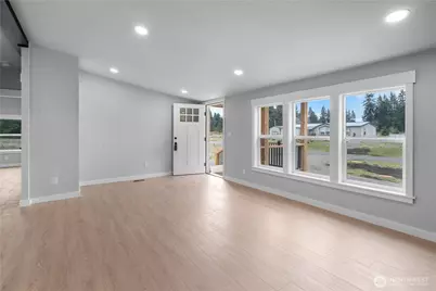 18403 Ivan Street SW, Rochester, WA 98579 - Photo 5