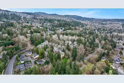 6441 SE Cougar Mountain Way, Bellevue, WA 98006 - Photo 35