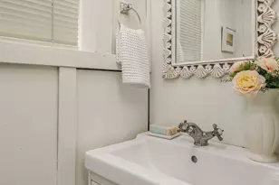 1937 7th Ave W, Seattle, WA 98119 - Photo 33