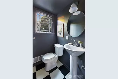 1418 E Ward Street, Seattle, WA 98112 - Photo 17