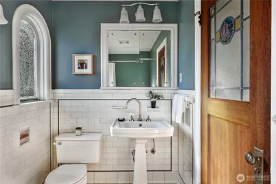 1418 E Ward Street, Seattle, WA 98112 - Photo 23