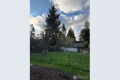 2119 SW Cloverdale Street, Seattle, WA 98106 - Photo 5