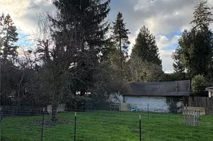 2119 SW Cloverdale St, Seattle, WA 98106 - Photo 5