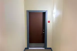 225 Logan Ave S, Renton, WA 98057 - Photo 3