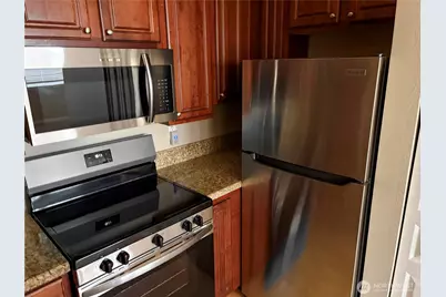 225 Logan Avenue S #111, Renton, WA 98057 - Photo 11